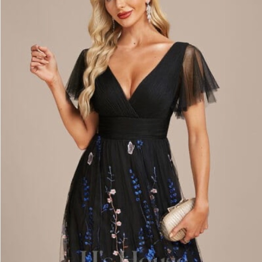 JJs House A-line V-Neck Floor-Length Tulle Floral
